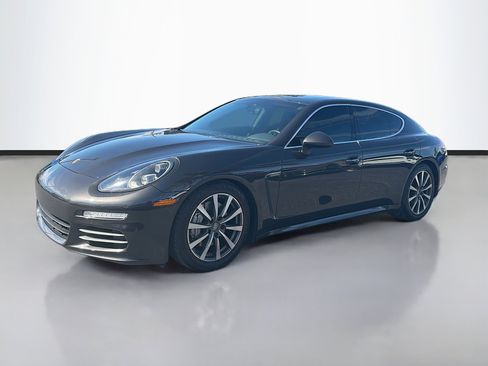 Used 2014 Porsche Panamera 4S image 8