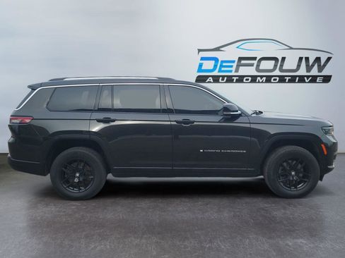 Used 2022 Jeep Grand Cherokee L Limited image 2