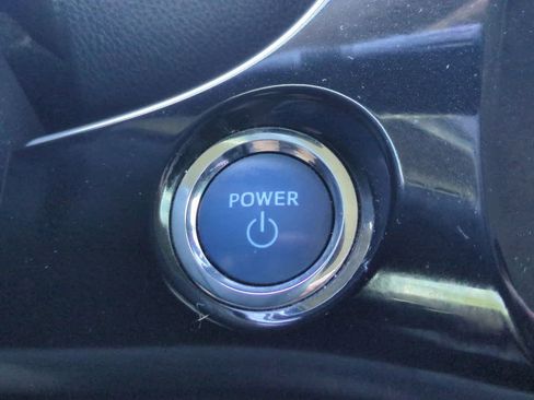 Used 2017 Toyota Prius One image 25