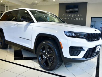 Used 2023 Jeep Grand Cherokee Altitude