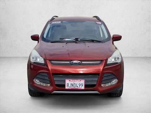 Used 2015 Ford Escape SE w/ Equipment Group 201A image 2