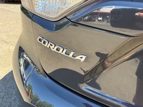 Used 2024 Toyota Corolla LE FWD image 7