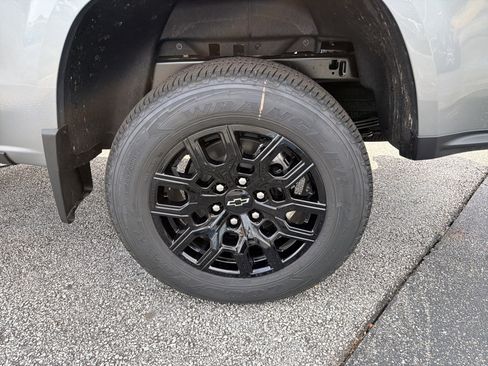 New 2026 Chevrolet Colorado W/T w/ WT Custom Package AWD/4WD image 19