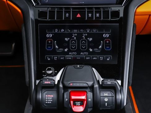 Used 2023 Lamborghini Urus S AWD/4WD image 17