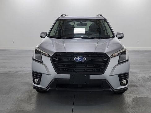 Used 2024 Subaru Forester Limited image 3