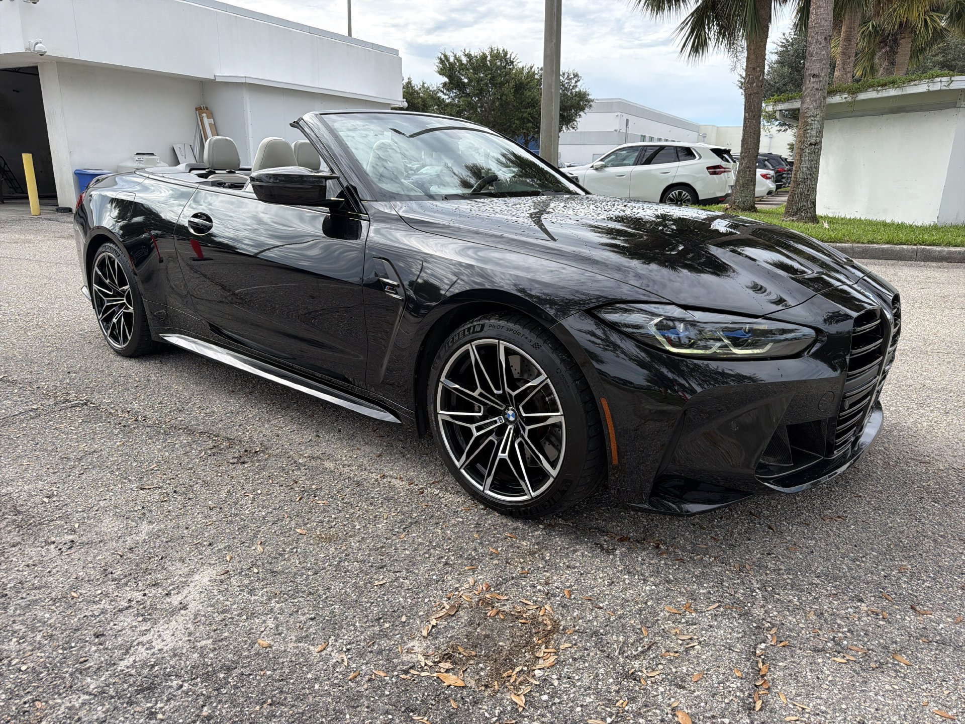 Used 2022 BMW M4 xDrive Competition w/ M Carbon Exterior Package AWD/4WD image 35