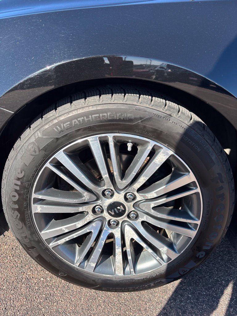 Used 2015 Kia Cadenza Premium FWD image 9