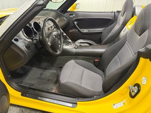 Used 2007 Pontiac Solstice GXP RWD image 14