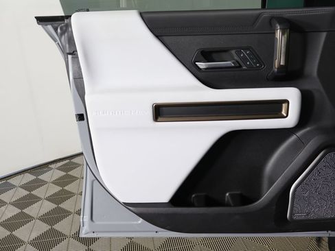 Used 2024 GMC Hummer EV 3X w/ LPO, Illumination Package AWD/4WD image 23