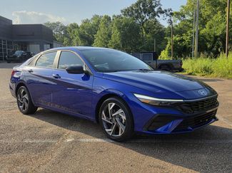 Used 2025 Hyundai Elantra Sport FWD video 1