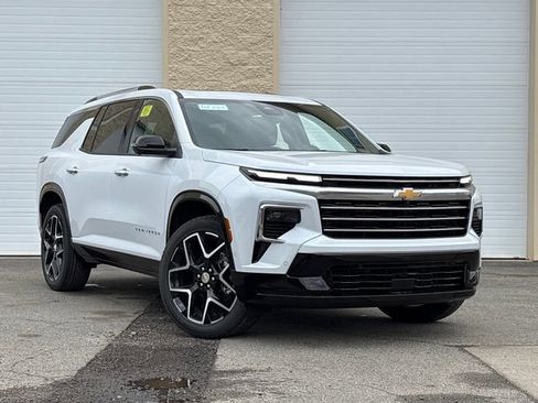 New 2026 Chevrolet Traverse High Country image 1
