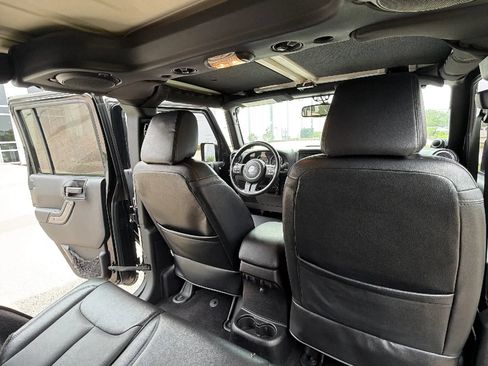 Used 2014 Jeep Wrangler Unlimited Sport w/ Quick Order Package 24S AWD/4WD image 29