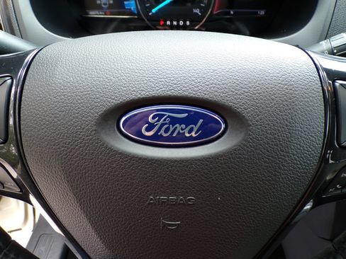 Used 2018 Ford Explorer XLT w/ Equipment Group 202A FWD image 35