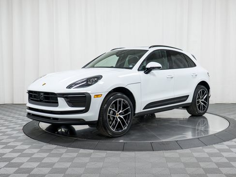 New 2026 Porsche Macan AWD/4WD image 1