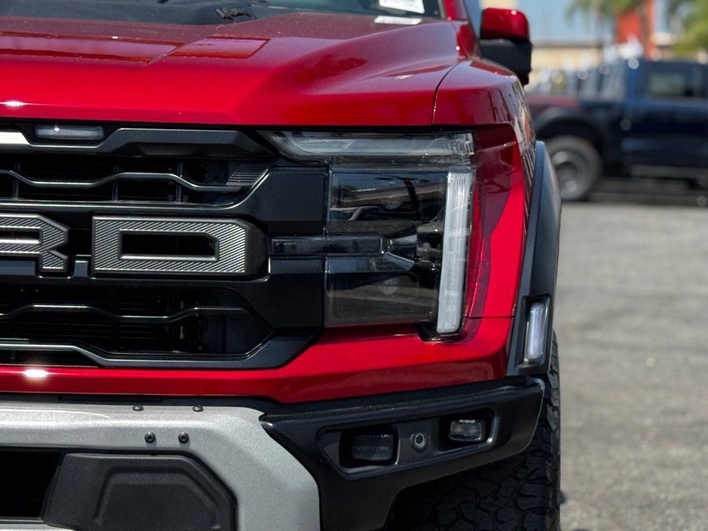 New 2025 Ford F150 Raptor AWD/4WD image 8