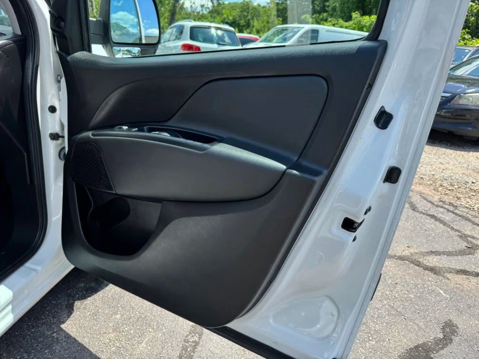 Used 2019 RAM ProMaster City Tradesman FWD image 17