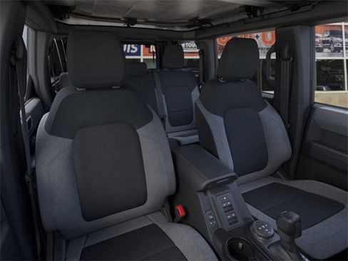 New 2025 Ford Bronco 4-Door image 10