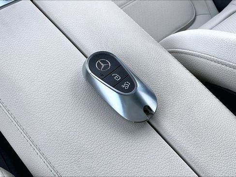 Certified 2026 Mercedes-Benz GLC 300 4MATIC image 38