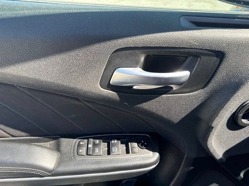 Used 2020 Dodge Charger Scat Pack RWD image 12
