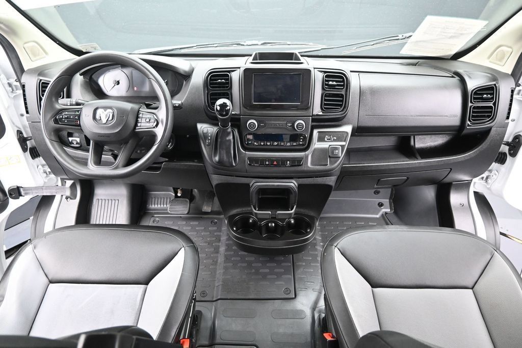 Used 2025 RAM ProMaster 2500 w/ Convenience Group FWD image 19