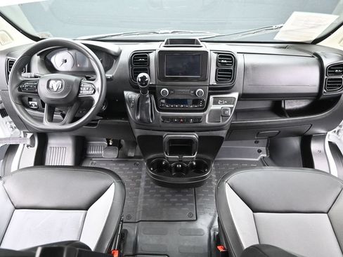 Used 2025 RAM ProMaster 2500 w/ Convenience Group FWD image 19