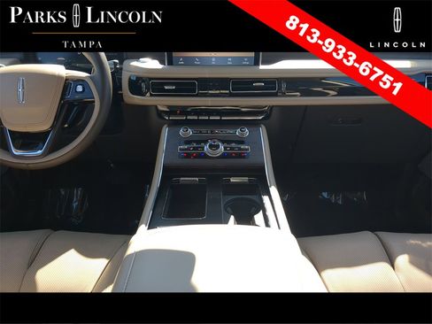 Certified 2024 Lincoln Aviator Reserve w/ Equipment Group 201A image 13