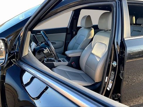 Certified 2022 Kia Sportage Nightfall Edition image 27