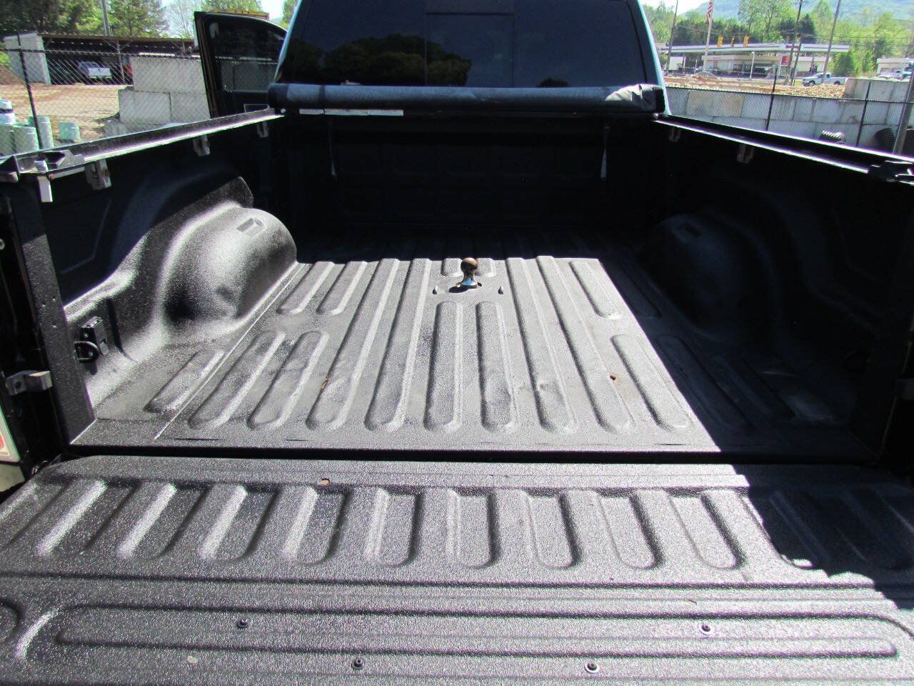 Used 2014 RAM 3500 Laramie Longhorn AWD/4WD image 26