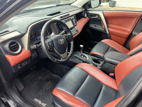 Used 2013 Toyota RAV4 Limited AWD/4WD image 8