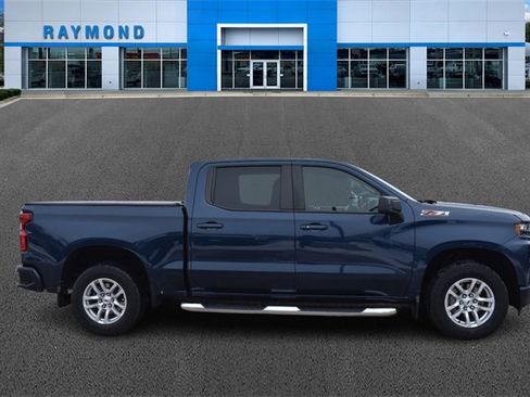 Certified 2021 Chevrolet Silverado 1500 RST image 2
