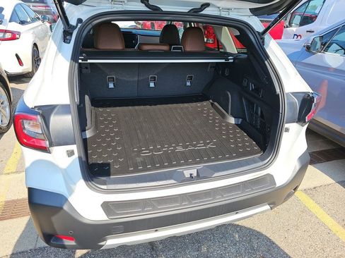 Used 2025 Subaru Outback Touring XT w/ Tech Package 3 AWD/4WD image 14