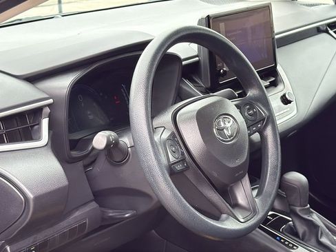 Used 2026 Toyota Corolla LE FWD image 9