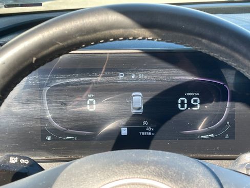 Used 2023 Kia Sportage EX image 29