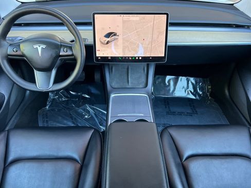 Used 2023 Tesla Model 3 Standard Range RWD image 3