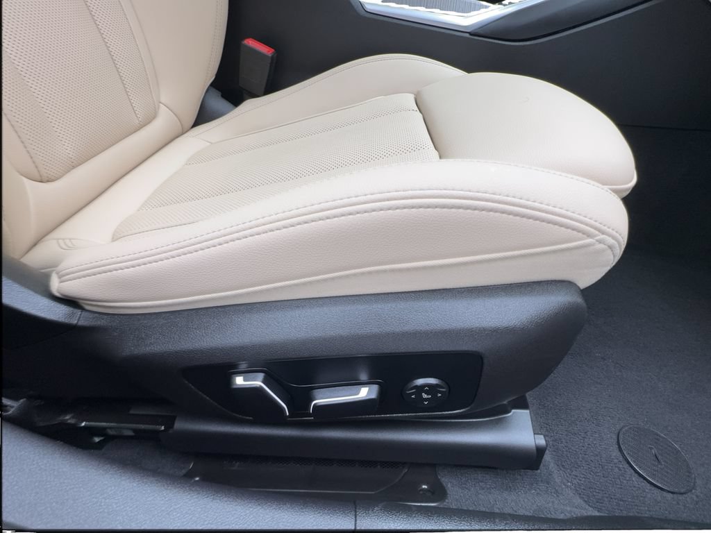 Used 2026 BMW 330i Sedan RWD image 33