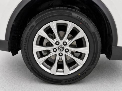 Used 2017 Toyota RAV4 Limited AWD/4WD image 29