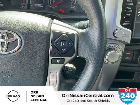 Used 2022 Toyota 4Runner SR5 Premium w/ Moonroof Package RWD image 21