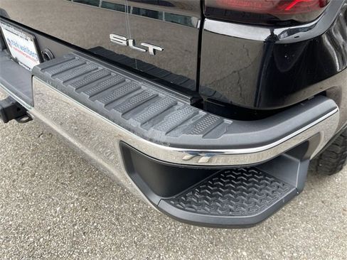 Used 2020 GMC Sierra 1500 SLT w/ SLT Premium Package image 9