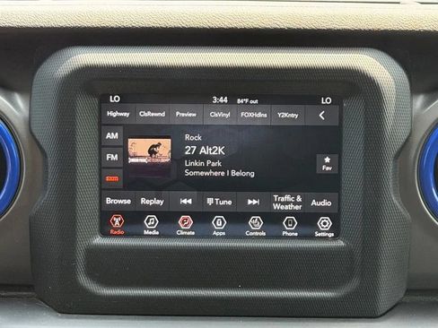 Used 2021 Jeep Gladiator Sport AWD/4WD image 21