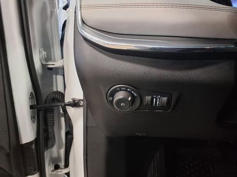 Used 2022 Jeep Compass Limited image 18