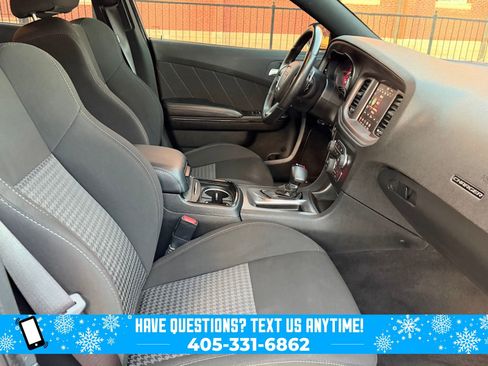 Used 2023 Dodge Charger R/T w/ Blacktop Package image 6