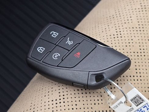 New 2026 Chevrolet Equinox ACTIV w/ Convenience Package III image 21