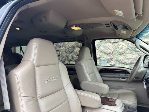 Used 2003 Ford Excursion Limited image 38
