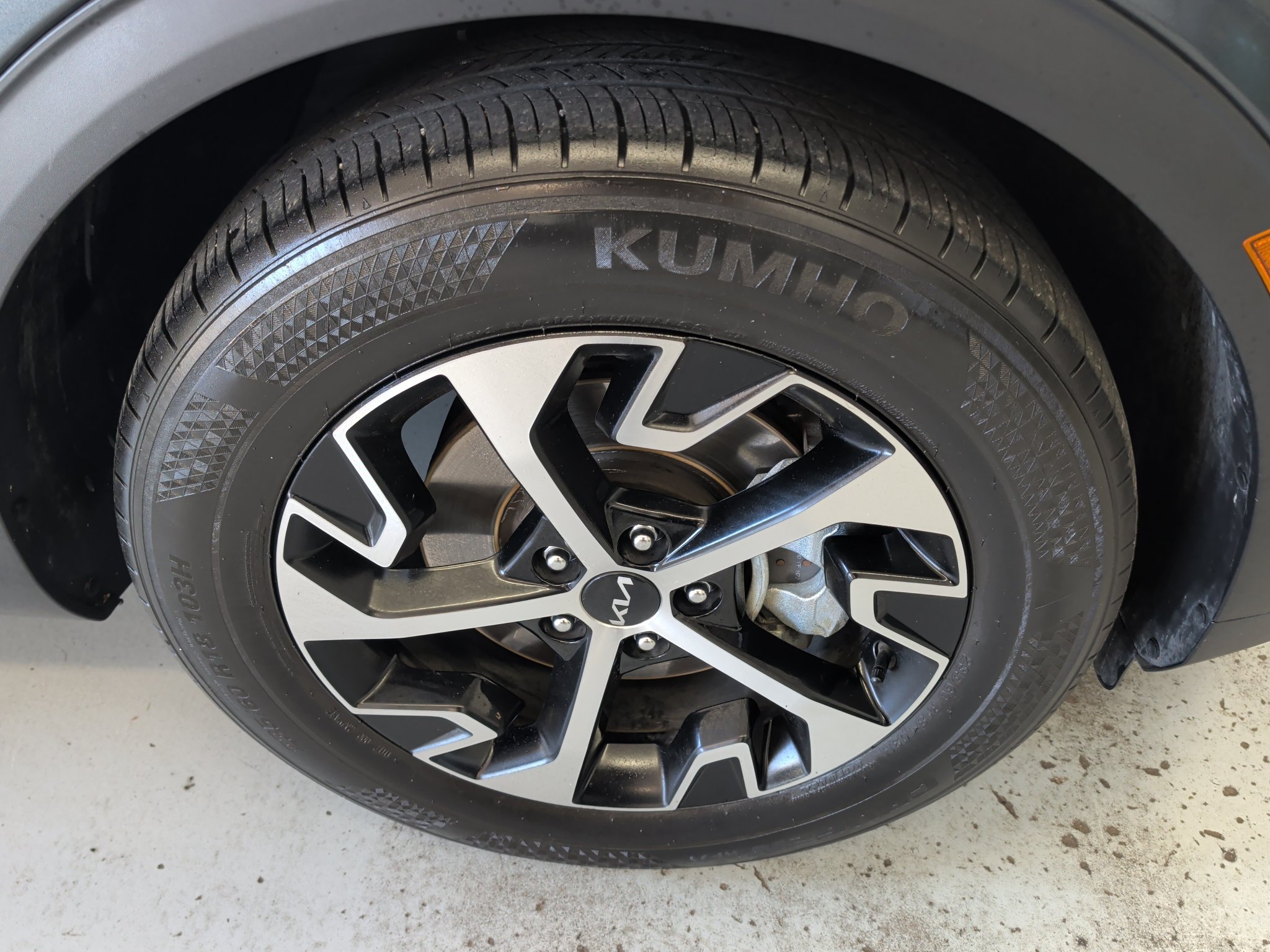 Certified 2023 Kia Sportage EX FWD image 4