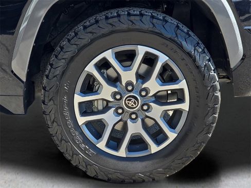 Used 2022 Toyota Tundra 1794 Edition image 26