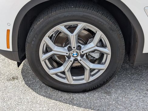 Used 2024 BMW X3 xDrive30i w/ Premium Package AWD/4WD image 9