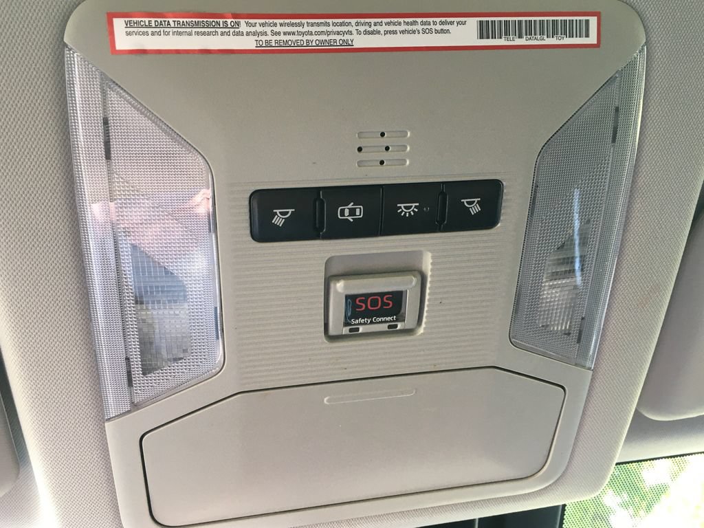 Used 2019 Toyota RAV4 LE w/ Carpet Mat Package AWD/4WD image 15