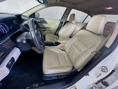 Used 2017 Honda Accord EX-L image 13