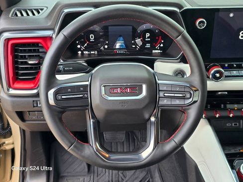 Used 2024 GMC Canyon AT4X image 23