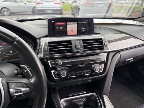 Used 2020 BMW M4 Coupe w/ Competition Package image 24